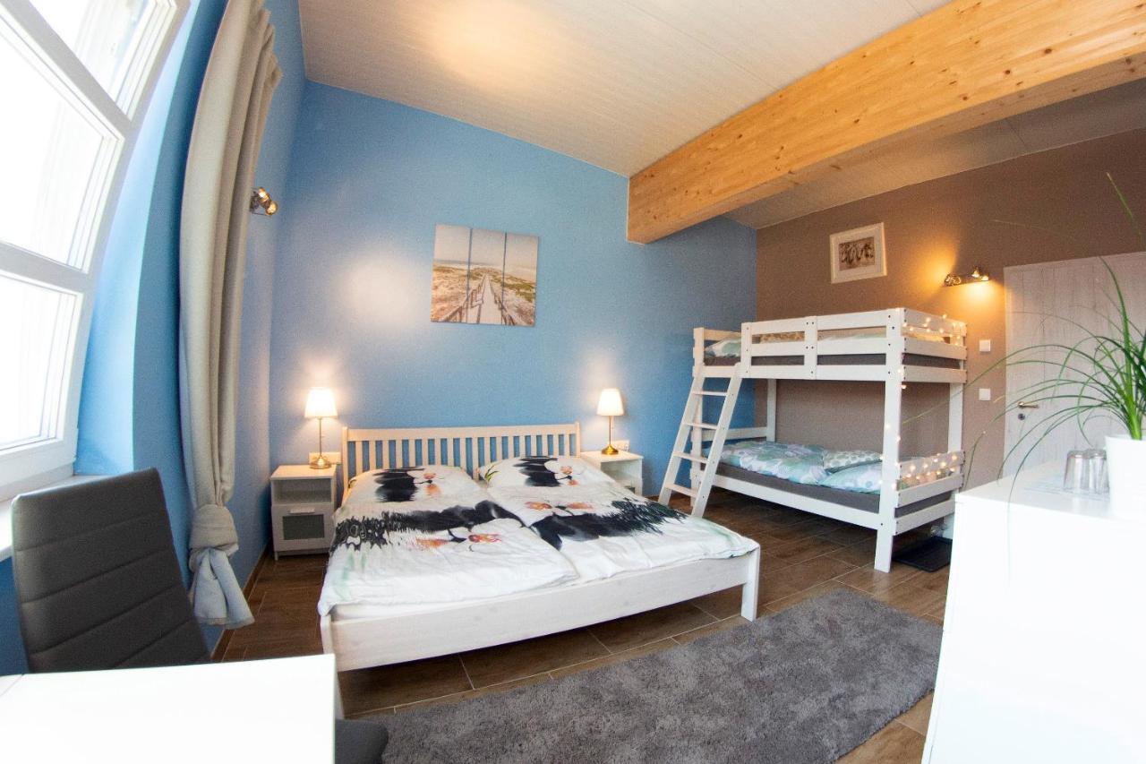 Ranchzimmer Am Hippo-Campus Reit- Und Therapiezentrum Deutsch Haslau Exteriör bild