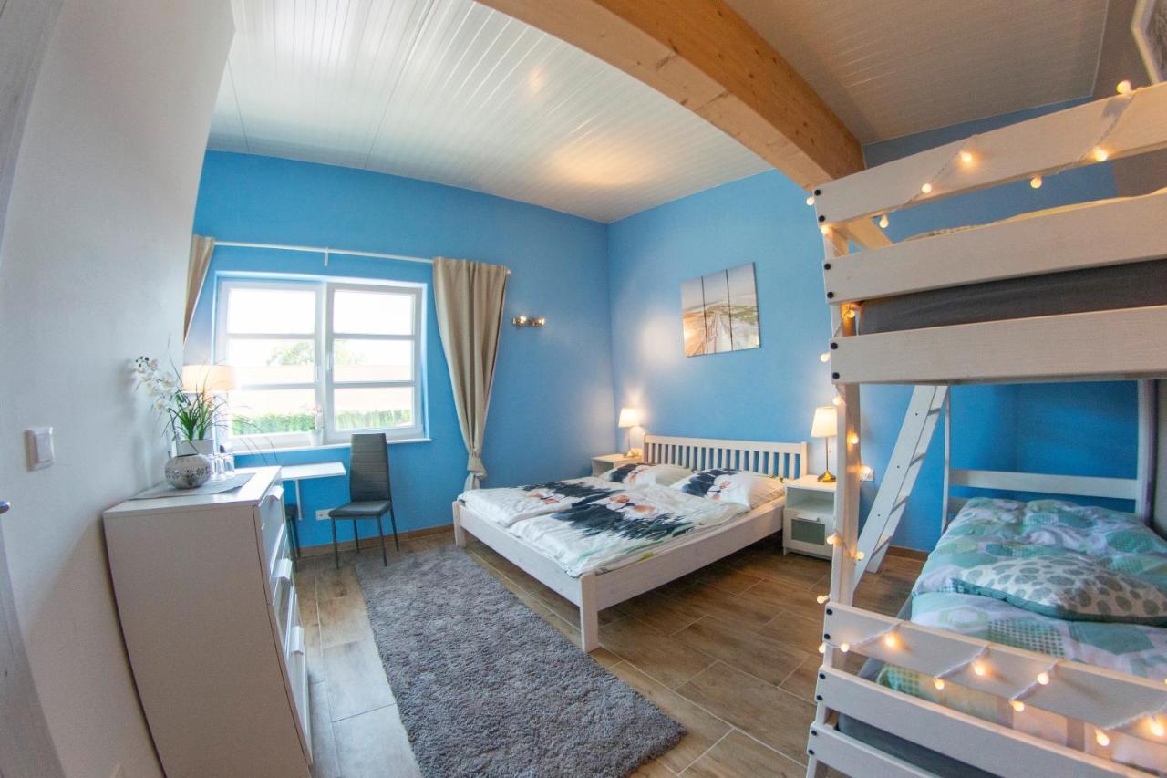 Ranchzimmer Am Hippo-Campus Reit- Und Therapiezentrum Deutsch Haslau Exteriör bild